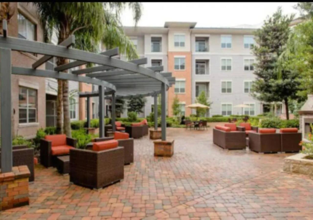 Inviting 2Br - Gym, Pool, Biz Center & Free Parking! Walk 2 Nrg Stadium! Near Med Ctr, Galleria, & Rice Village Хьюстон Экстерьер фото