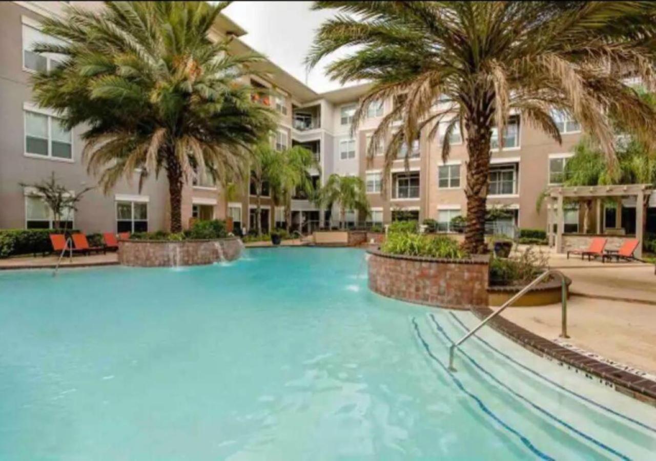 Inviting 2Br - Gym, Pool, Biz Center & Free Parking! Walk 2 Nrg Stadium! Near Med Ctr, Galleria, & Rice Village Хьюстон Экстерьер фото
